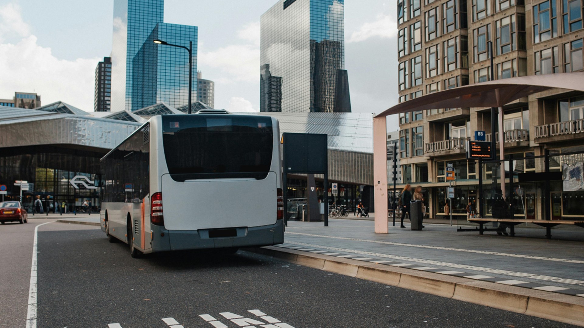 Meld je aan bij Younited® en grijp je kansen in Rotterdam