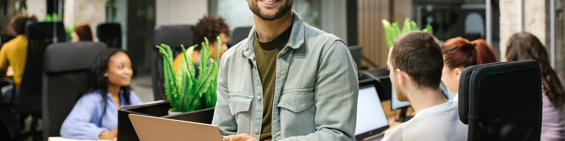 Vind je ideale HR-opdracht of -professional via Younited®