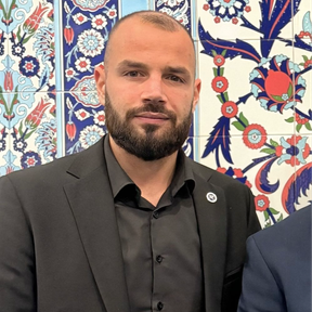 Younited People® Network lid 3